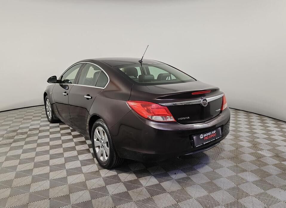 Opel Insignia, I 1.6 MT (180 л.с.)