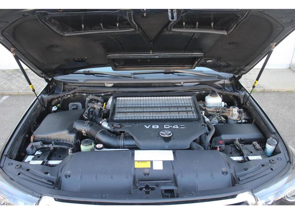 Toyota Land Cruiser, 200 Series Рестайлинг 1 4.5d AT (235 л.с.) 4WD