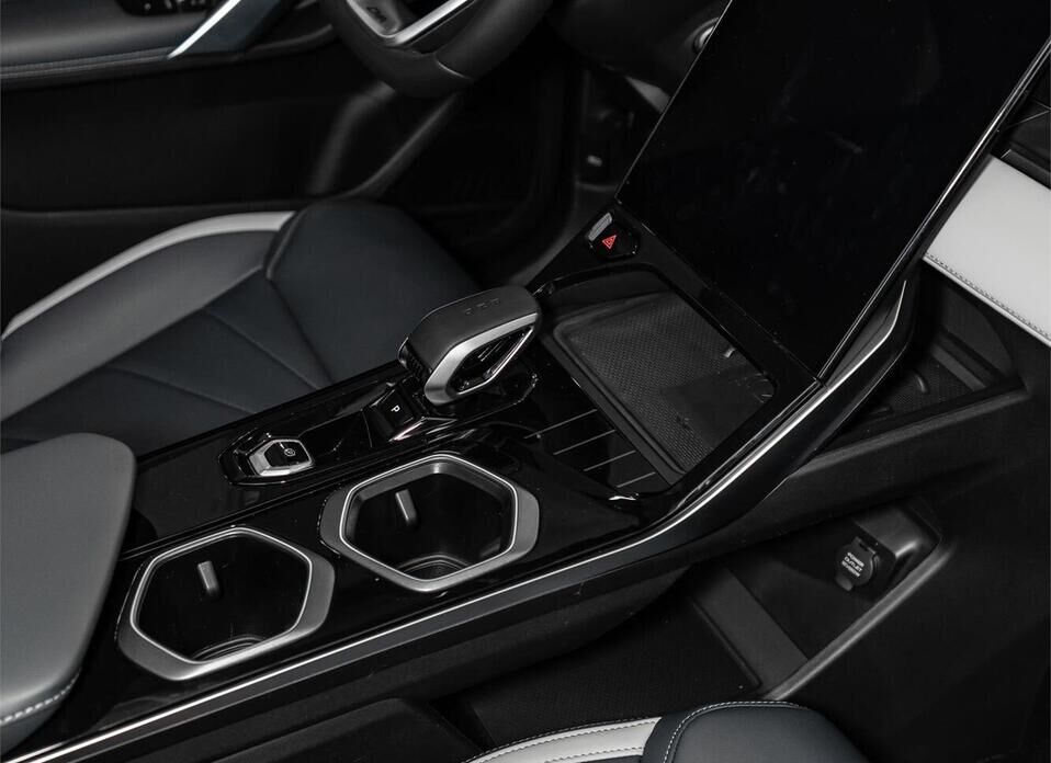 Geely Atlas, II 2.0 AT (200 л.с.) 4WD