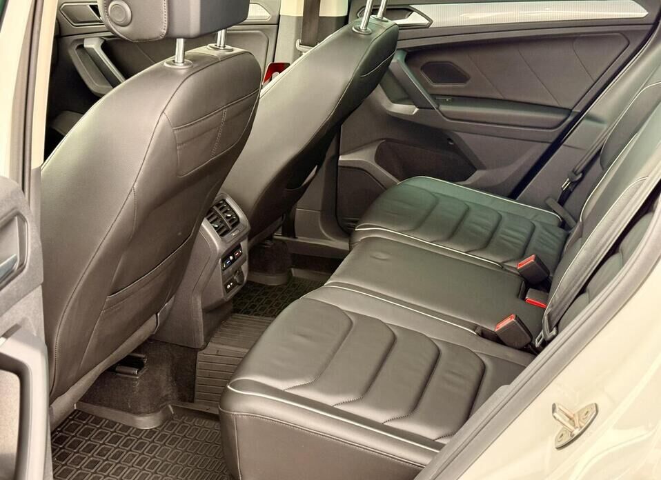 Volkswagen Tiguan, II Рестайлинг 2.0 AMT (180 л.с.) 4WD