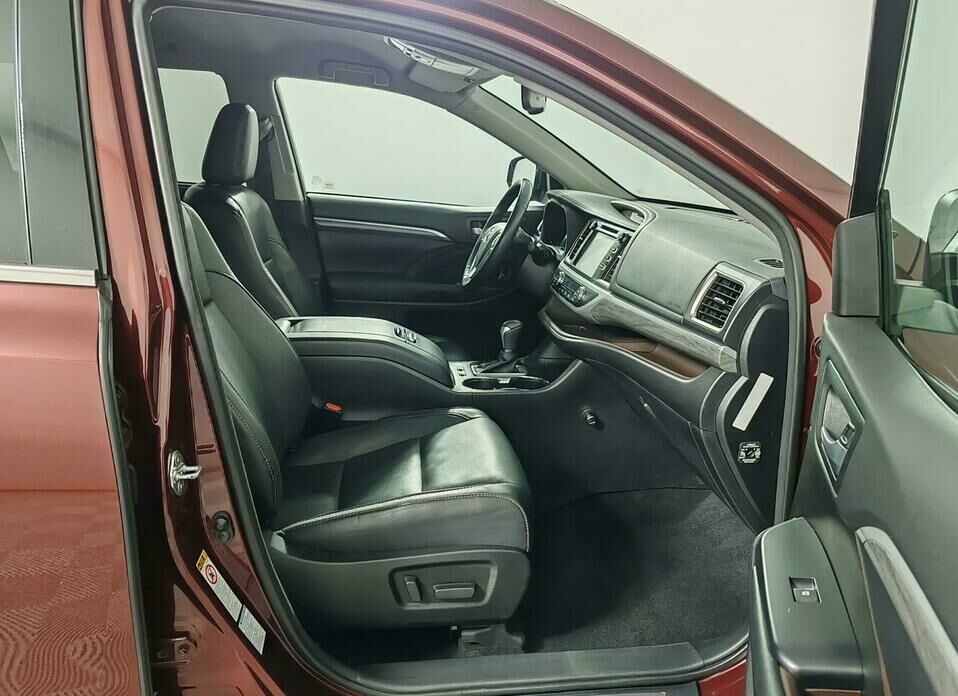Toyota Highlander 3.5 AT (249 л.с.) 4WD