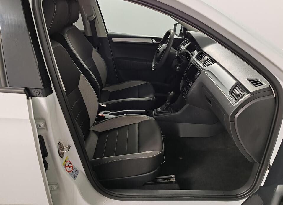 Skoda Rapid, I Рестайлинг 1.6 AT (110 л.с.)