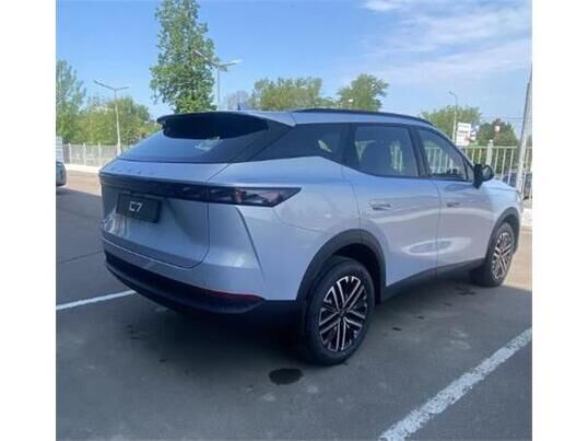 OMODA C7