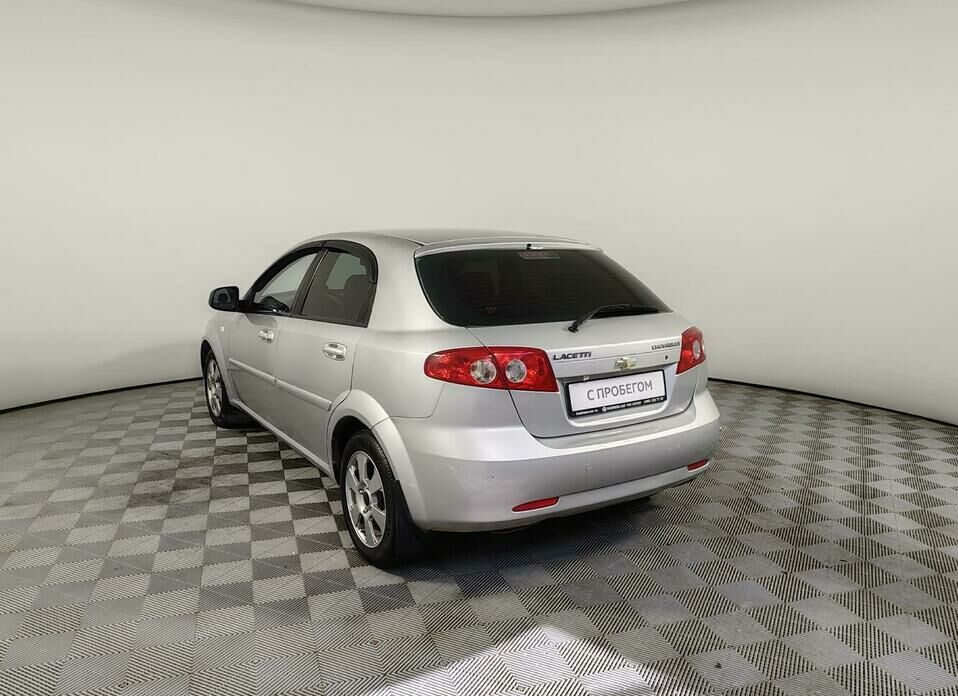 Chevrolet Lacetti 1.4 MT (94 л.с.)