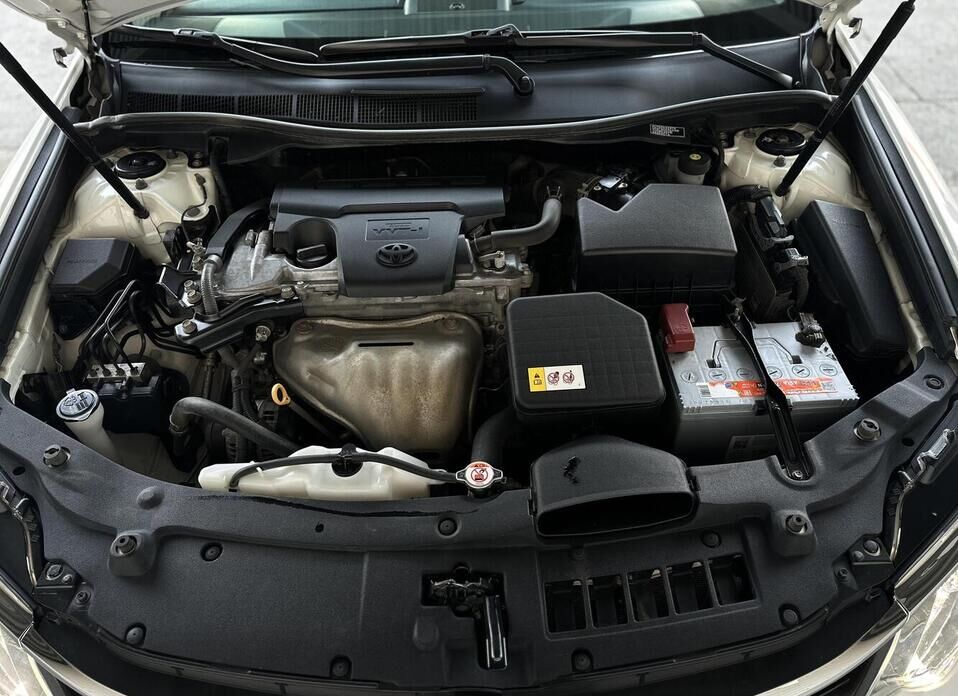 Toyota Camry, VII (XV50) Рестайлинг 2.5 AT (181 л.с.)