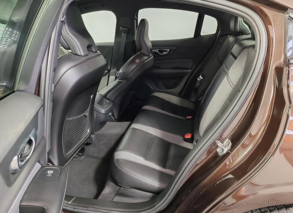 Volvo S60, III 2.0 AT (190 л.с.)