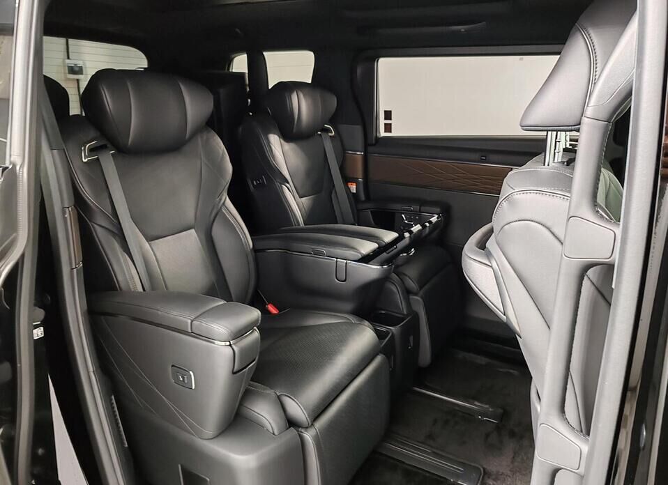 Toyota Alphard, IV 2.5hyb CVT (190 л.с.) 4WD