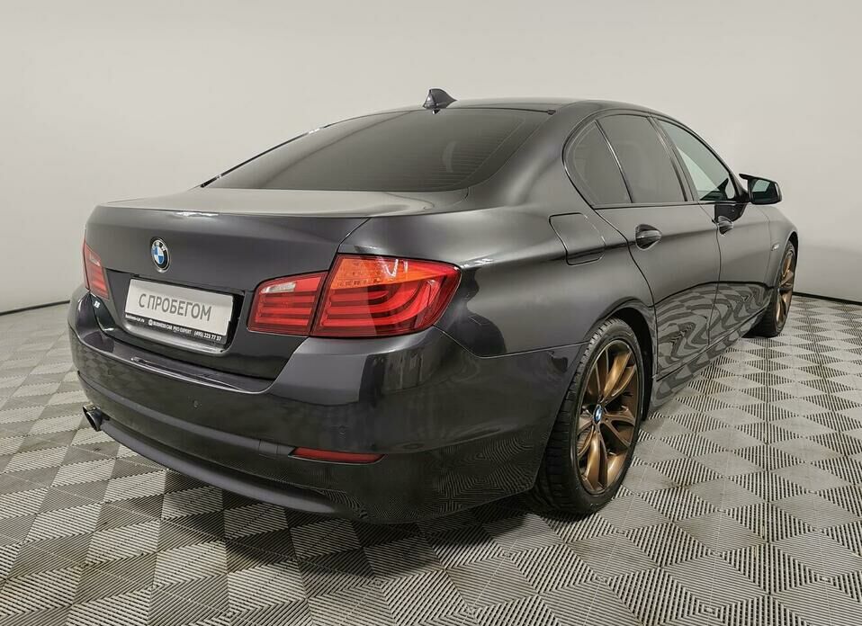 BMW 5 серии 528i 3.0 AT (258 л.с.) 4WD