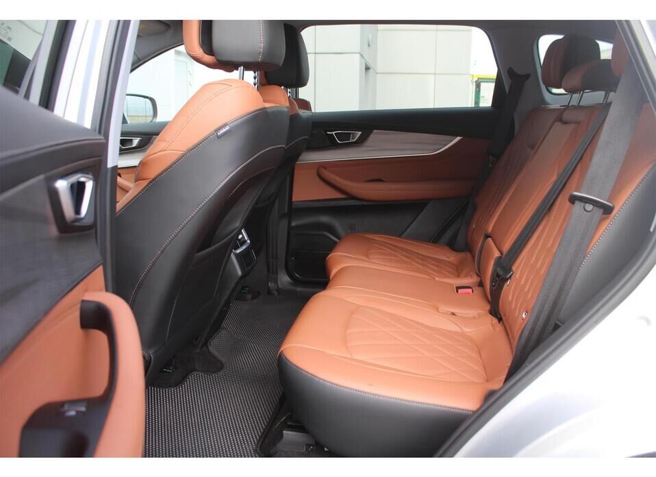 Chery Tiggo 8 Pro e+ 1.5hyb AT (235 л.с.)