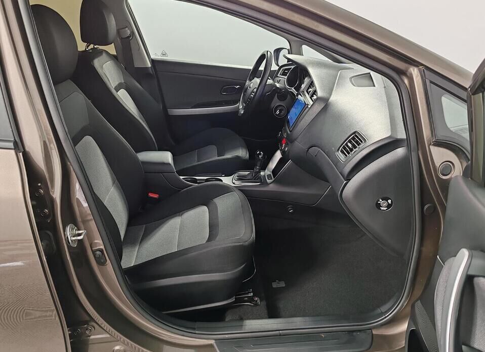 Kia Ceed 1.6 AT (130 л.с.)