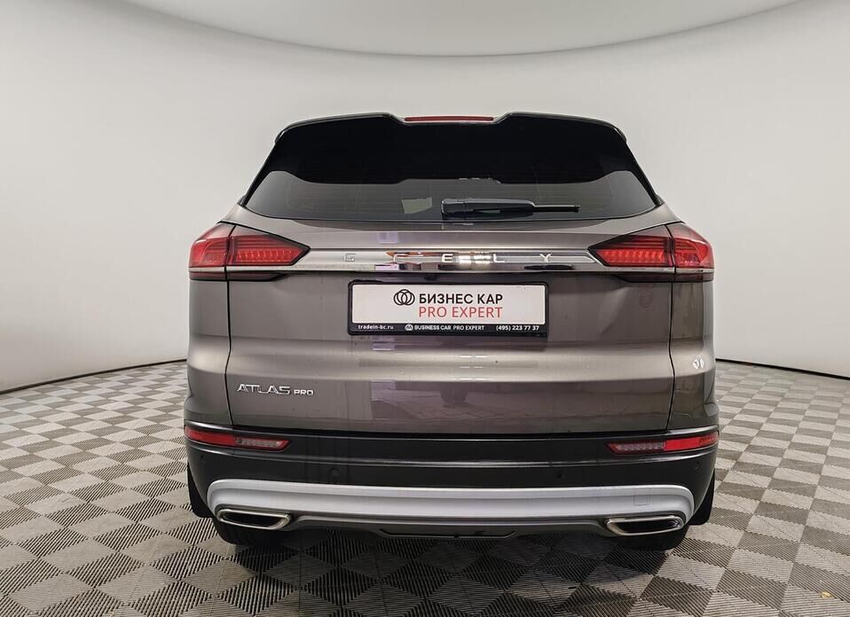 Geely Atlas Pro 1.5 AT (177 л.с.)