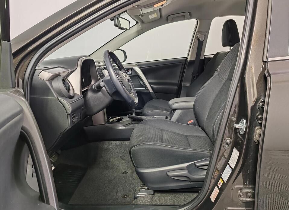 Toyota RAV4, IV (XA40) Рестайлинг 2.0 CVT (146 л.с.) 4WD
