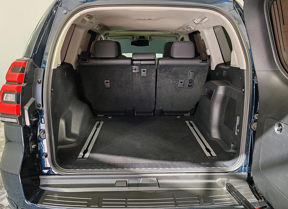 Toyota Land Cruiser Prado, 150 Series Рестайлинг 2 2.8d AT (177 л.с.) 4WD