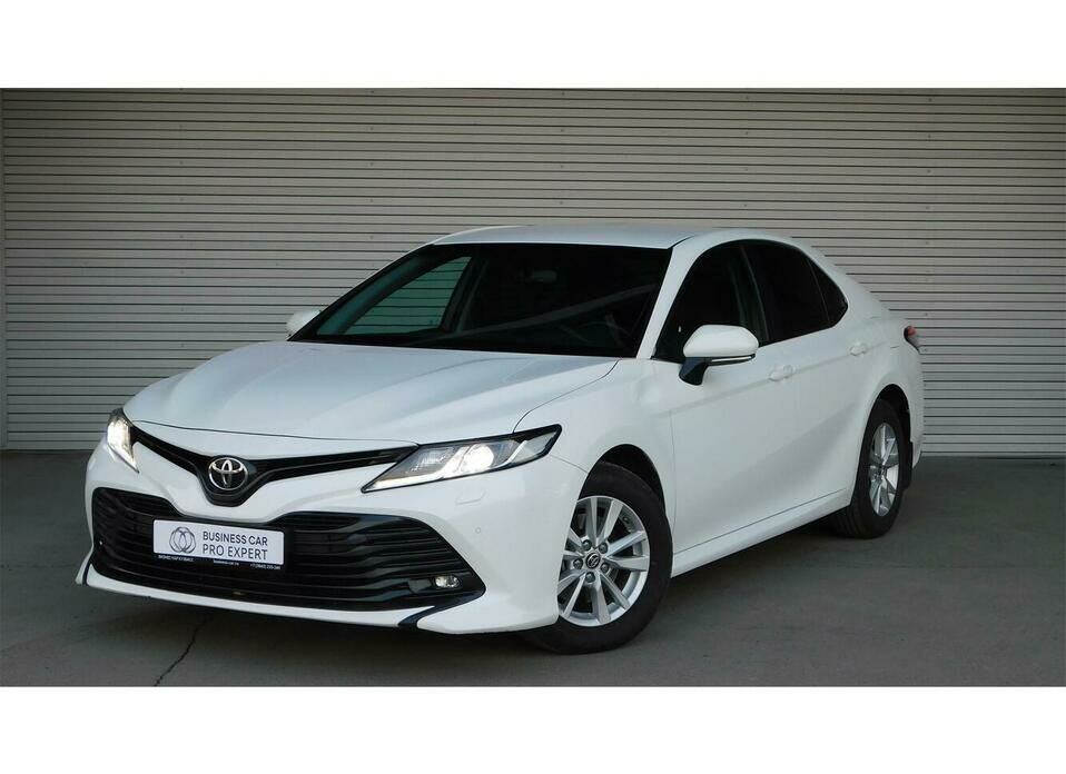 Toyota Camry 2.5 AT (181 л.с.)