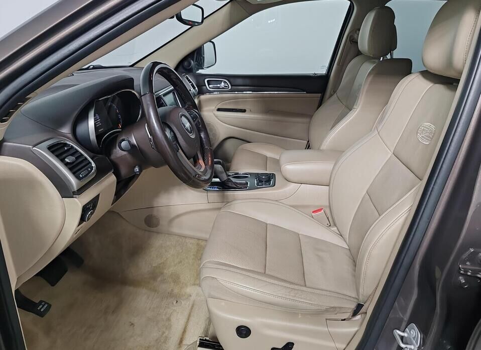 Jeep Grand Cherokee, IV (WK2) Рестайлинг 3.6 AT (286 л.с.) 4WD