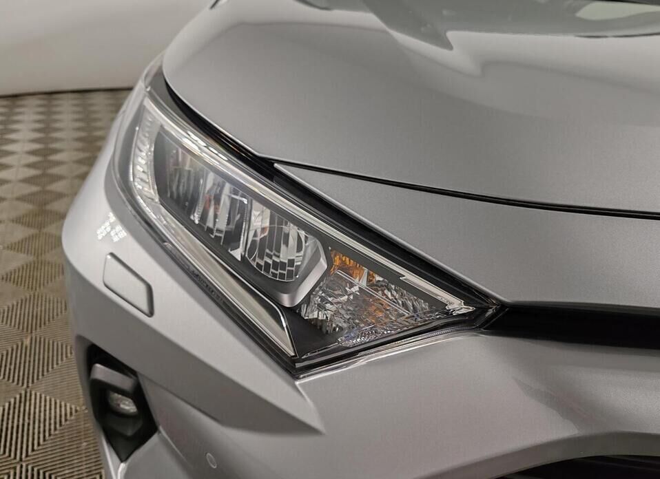 Toyota RAV4, V (XA50) 2.0 CVT (173 л.с.) 4WD