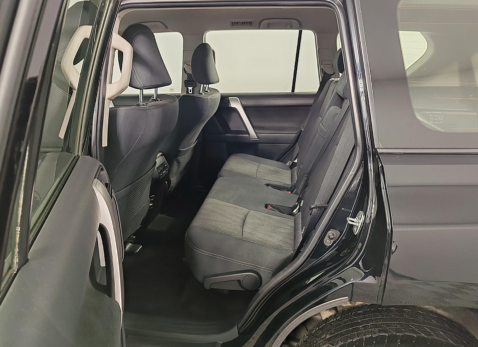 Toyota Land Cruiser Prado, 150 Series Рестайлинг 2 2.7 AT (163 л.с.) 4WD