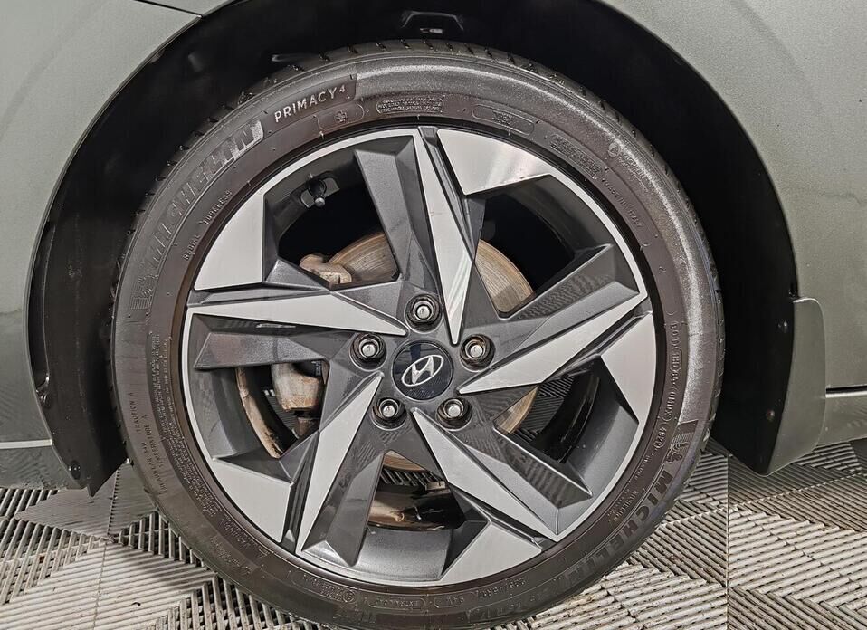 Hyundai Elantra 2.0 AT (150 л.с.)