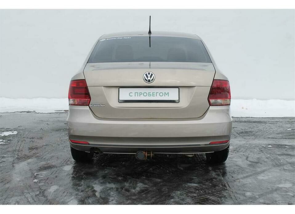 Volkswagen Polo 1.6 MT (105 л.с.)