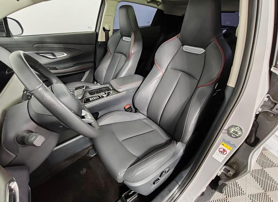 Changan UNI-T 1.5 AMT (167 л.с.)