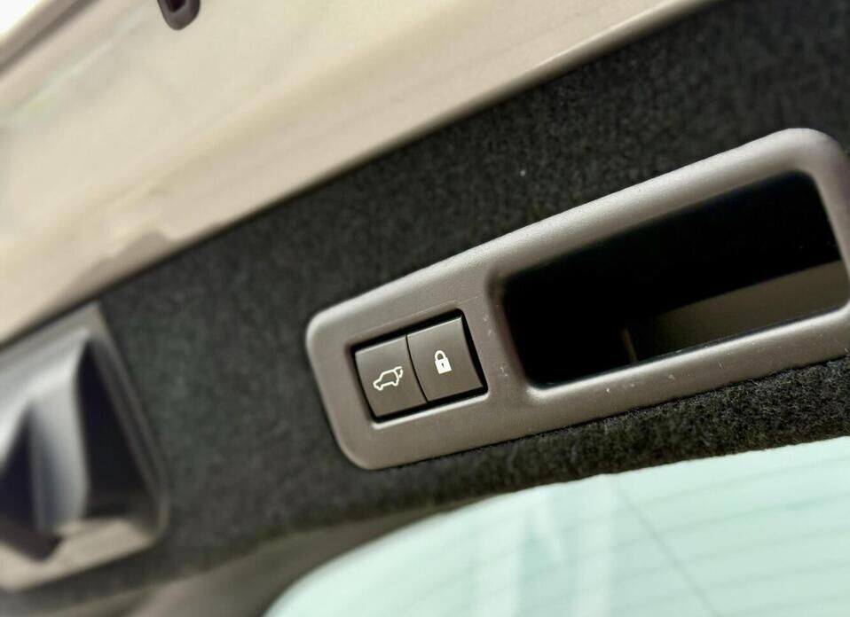 Lexus RX, IV Рестайлинг 300 2.0 AT (238 л.с.) 4WD