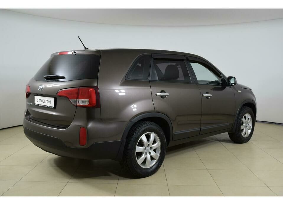 Kia Sorento 2.4 MT (175 л.с.)