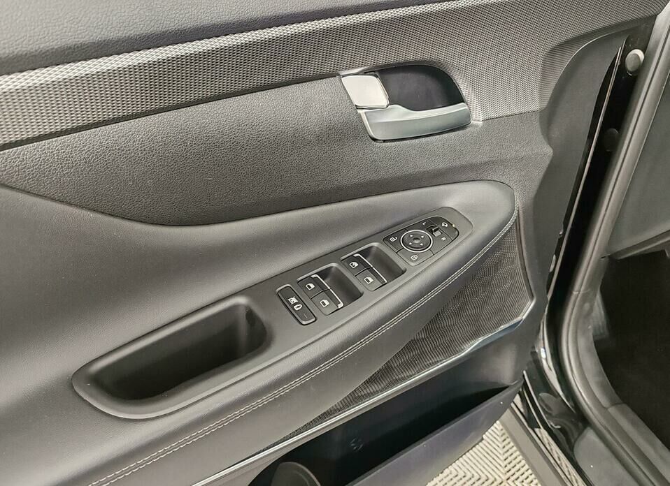 Hyundai Santa Fe 2.2d AT (200 л.с.) 4WD