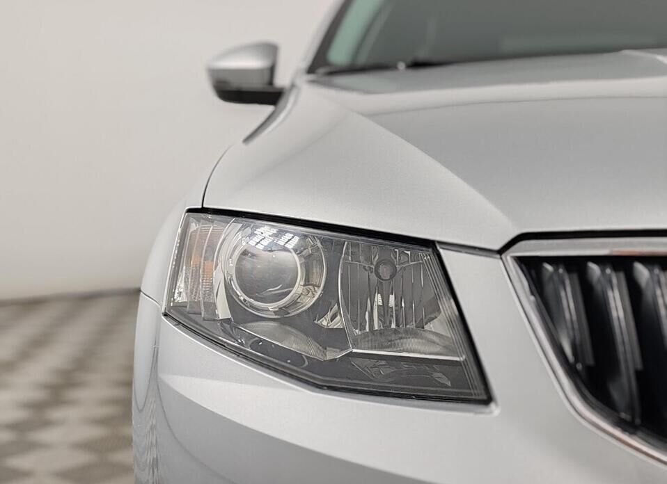 Skoda Octavia 1.8 AMT (180 л.с.)