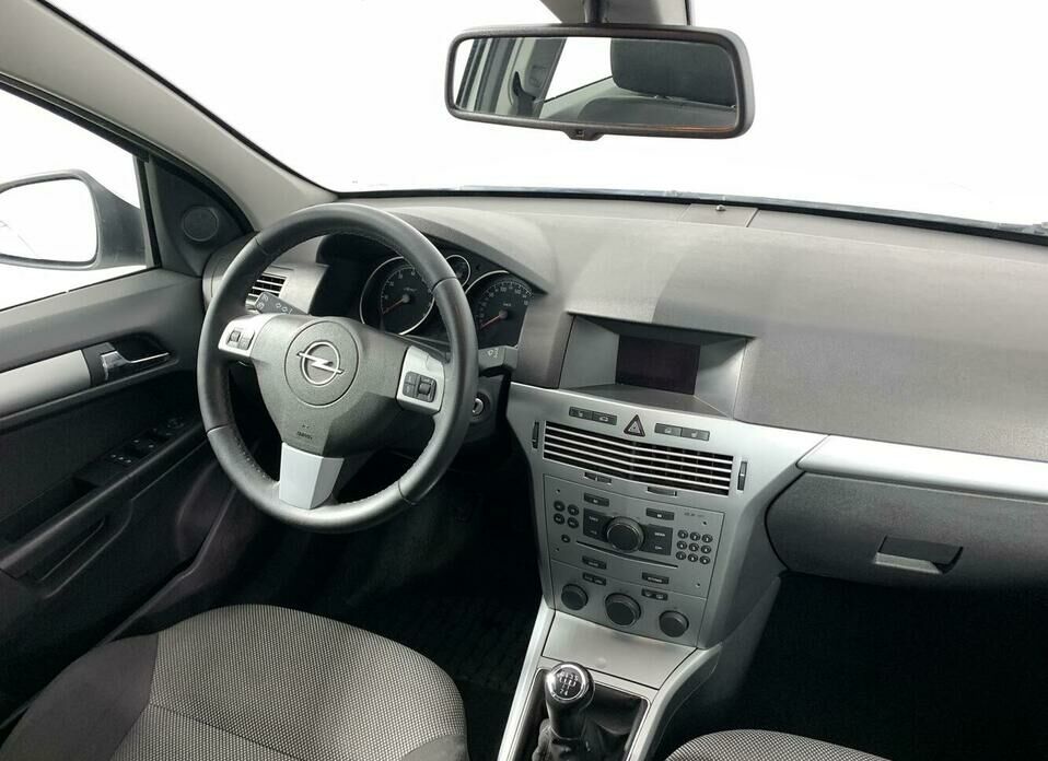 Opel Astra 1.6 MT (115 л.с.)