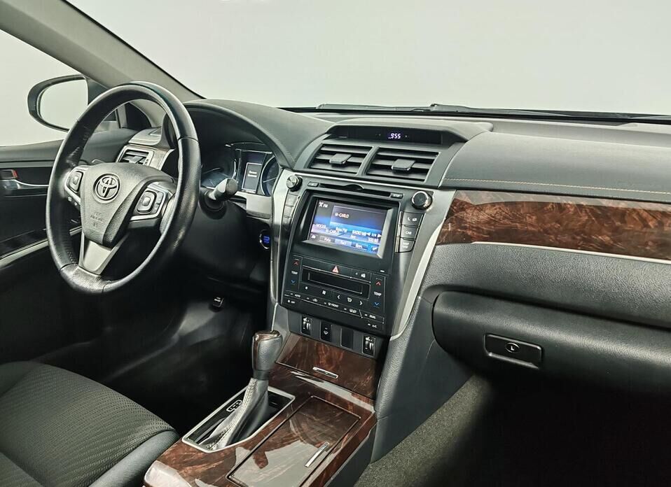 Toyota Camry, VII (XV50) Рестайлинг 2.5 AT (181 л.с.)