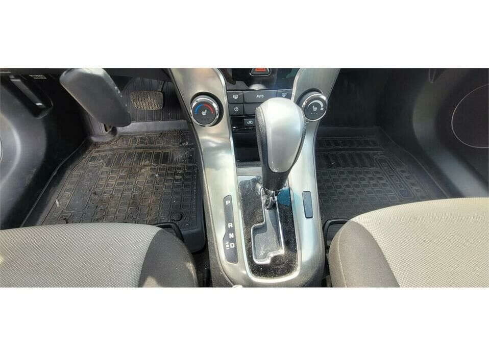 Chevrolet Cruze 1.8 AT (141 л.с.)
