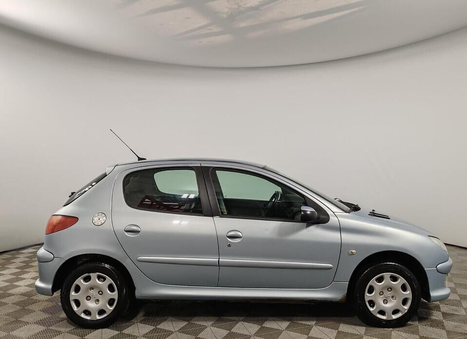 Peugeot 206 1.4 AT (75 л.с.)