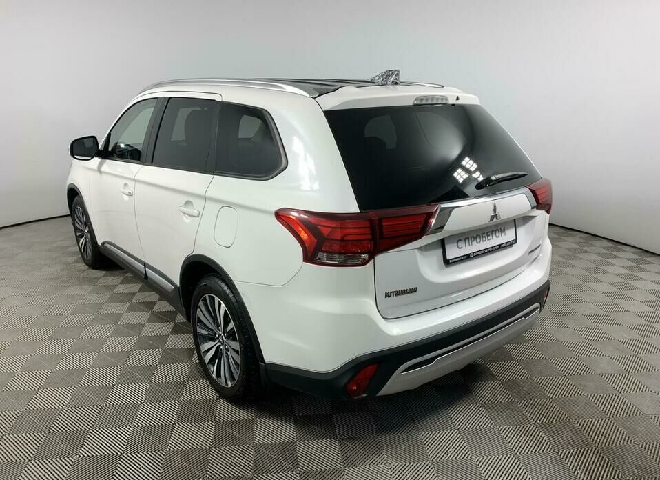 Mitsubishi Outlander 2.0 CVT (146 л.с.)