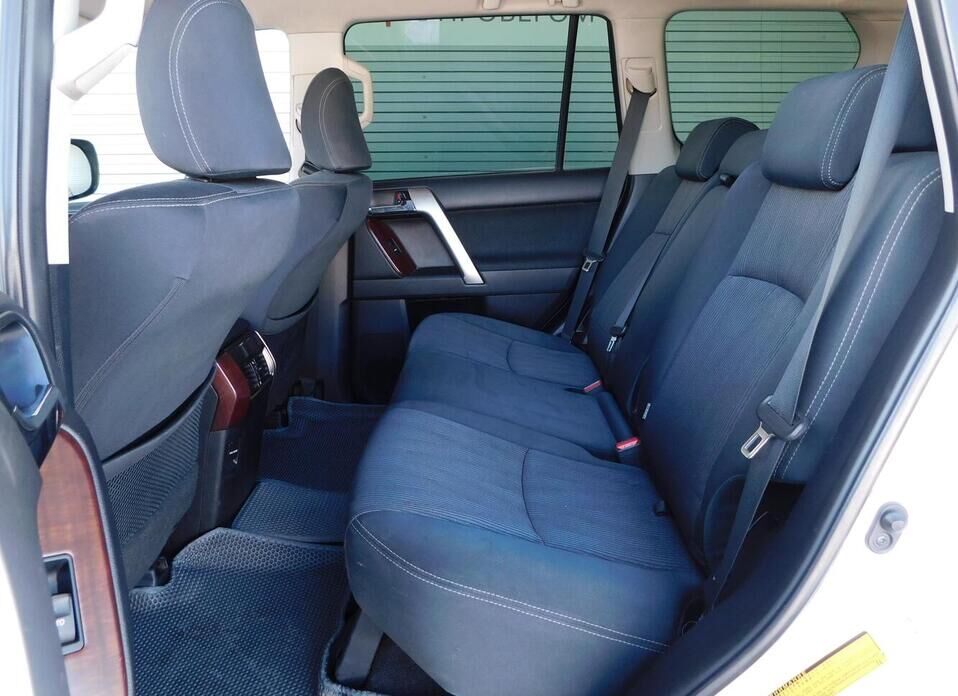 Toyota Land Cruiser Prado, 150 Series Рестайлинг 1 3.0d AT (173 л.с.) 4WD