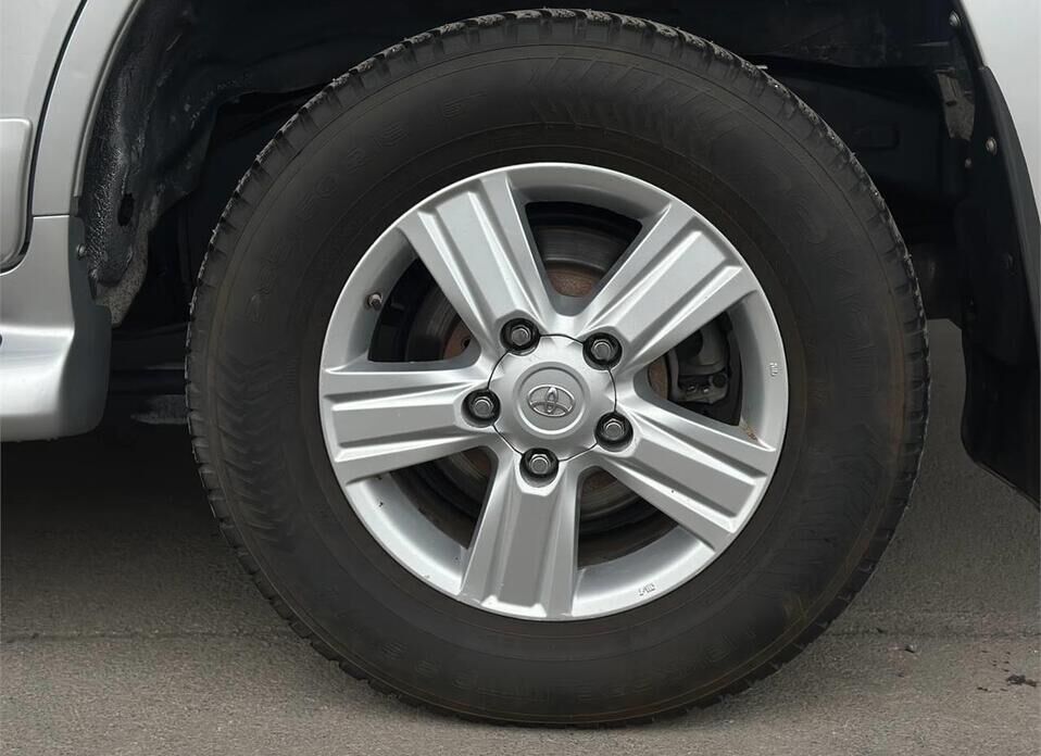 Toyota Land Cruiser 4.6 AT (309 л.с.) 4WD