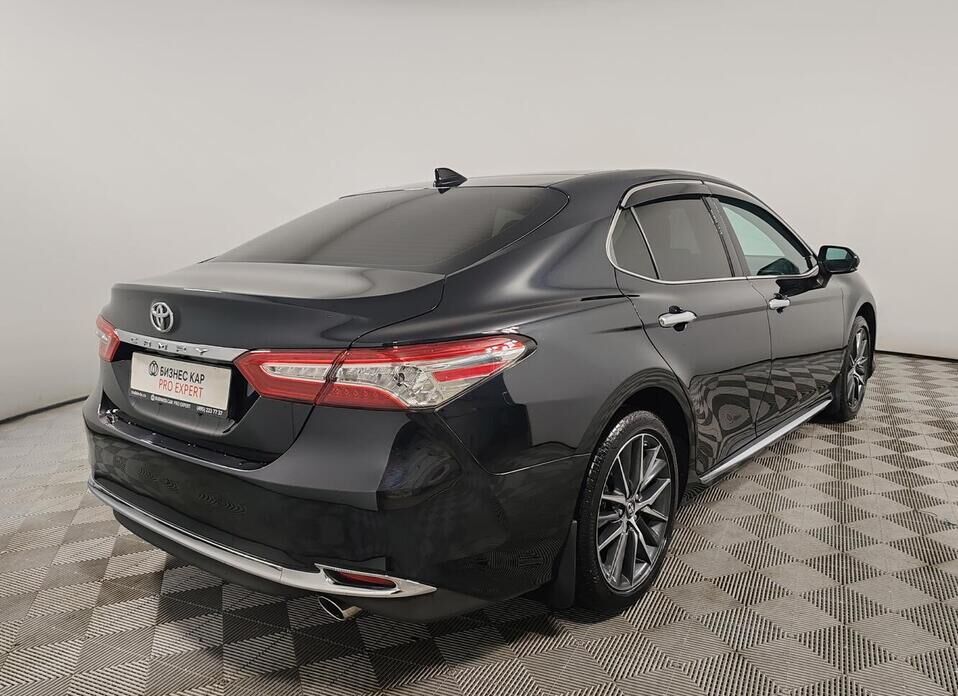 Toyota Camry, VIII (XV70) Рестайлинг 2.5 AT (209 л.с.)