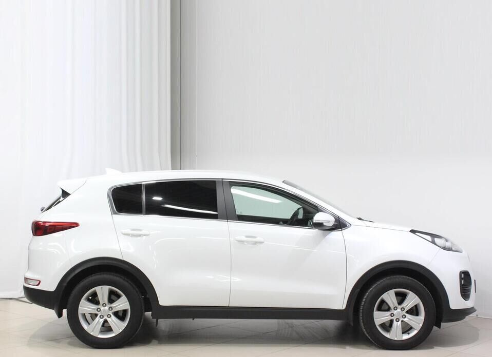 Kia Sportage, IV 2.0 MT (150 л.с.)