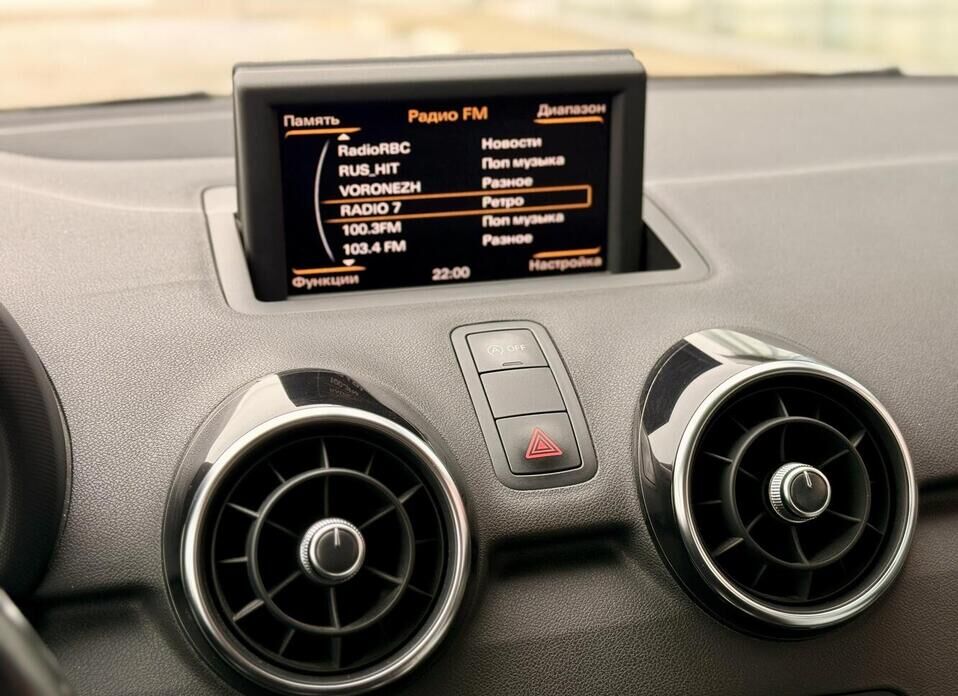 Audi A1, I (8X) 1.4 AMT (122 л.с.)