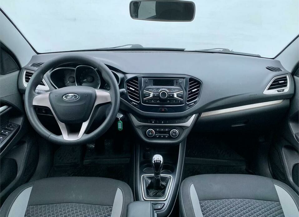 LADA (ВАЗ) Vesta 1.6 MT (106 л.с.)