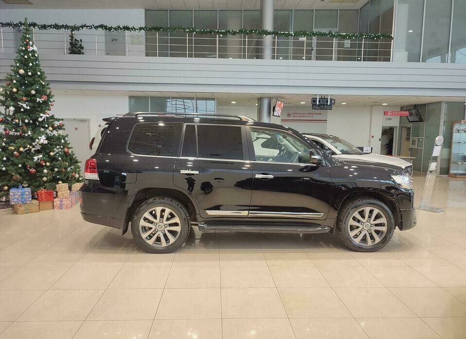 Toyota Land Cruiser 4.5d AT (249 л.с.) 4WD