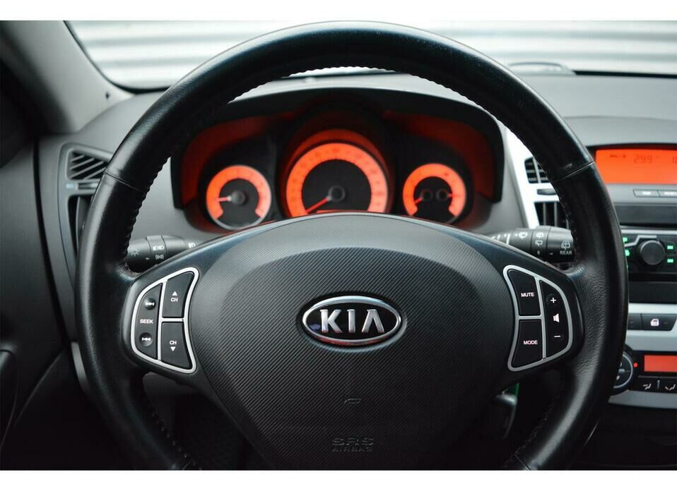 Kia Ceed 2.0 AT (143 л.с.)