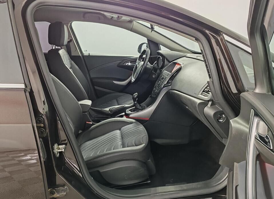 Opel Astra 1.6 MT (115 л.с.)