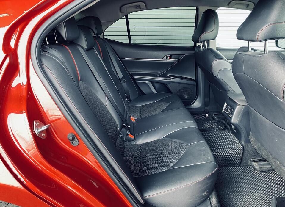 Toyota Camry, VIII (XV70) Рестайлинг 3.5 AT (249 л.с.)