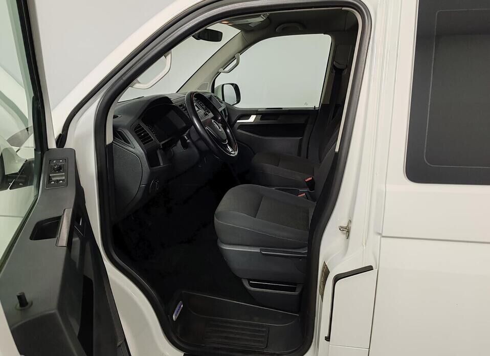 Volkswagen Caravelle 2.0d MT (102 л.с.)