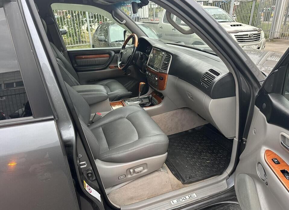 Lexus LX, II Рестайлинг 470 4.7 AT (234 л.с.) 4WD