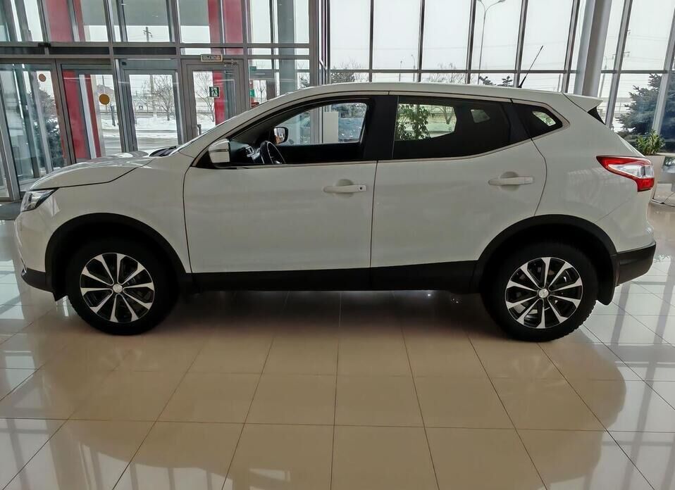 Nissan Qashqai, II 2.0 CVT (144 л.с.)