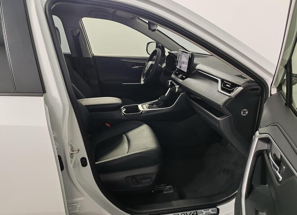 Toyota RAV4, V (XA50) 2.0 CVT (173 л.с.) 4WD