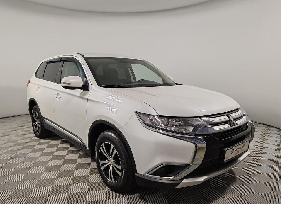 Mitsubishi Outlander, III Рестайлинг 2 2.0 CVT (146 л.с.) 4WD