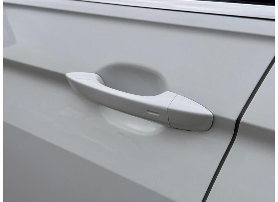 Volkswagen Tiguan, II Рестайлинг 2.0 AMT (180 л.с.) 4WD