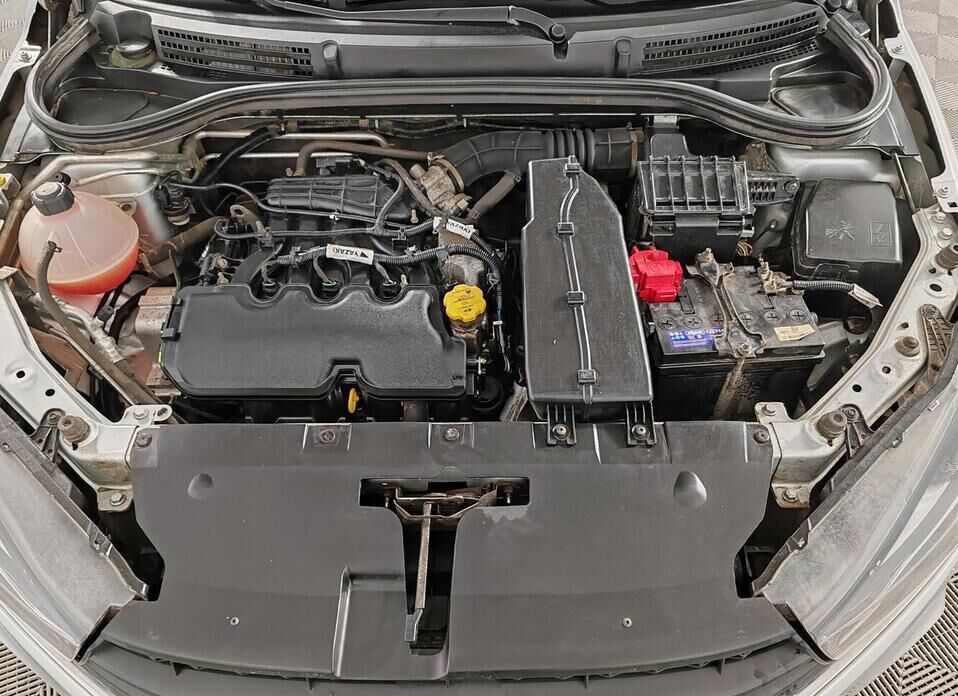 LADA (ВАЗ) Vesta, I 1.6 MT (106 л.с.)